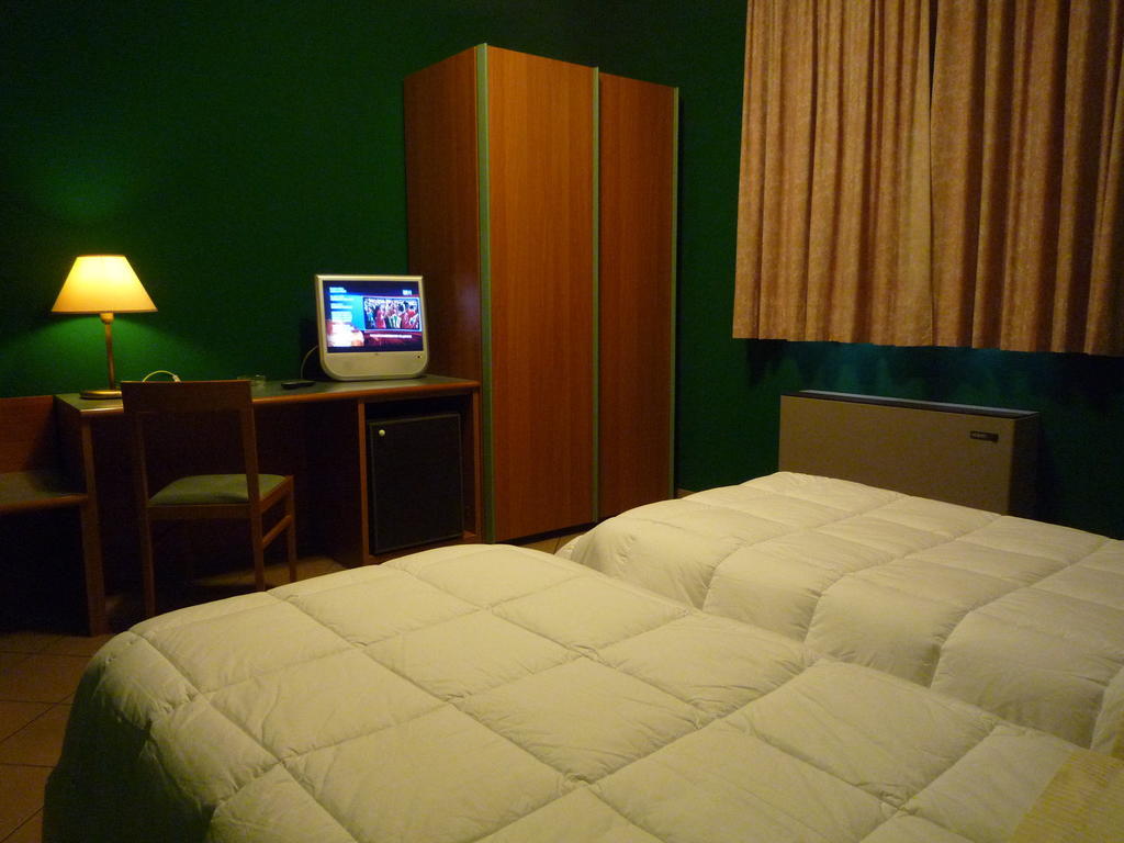 فيرتشيلي Modo Hotel الغرفة الصورة